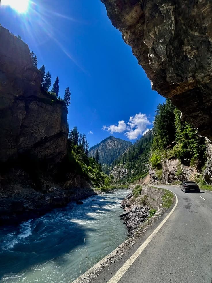 Kashmir Hidden Valleys 🌲